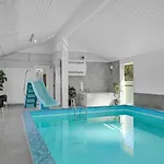 Сasa de vacaciones Gorgeous In With Sauna *