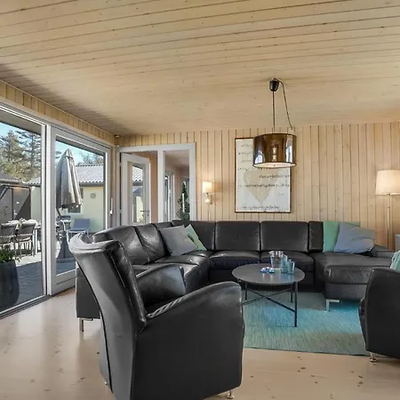 Semesterbostad Gorgeous In With Sauna *