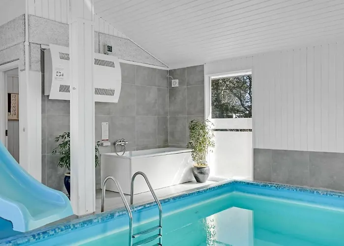 Semesterbostad Gorgeous In With Sauna *